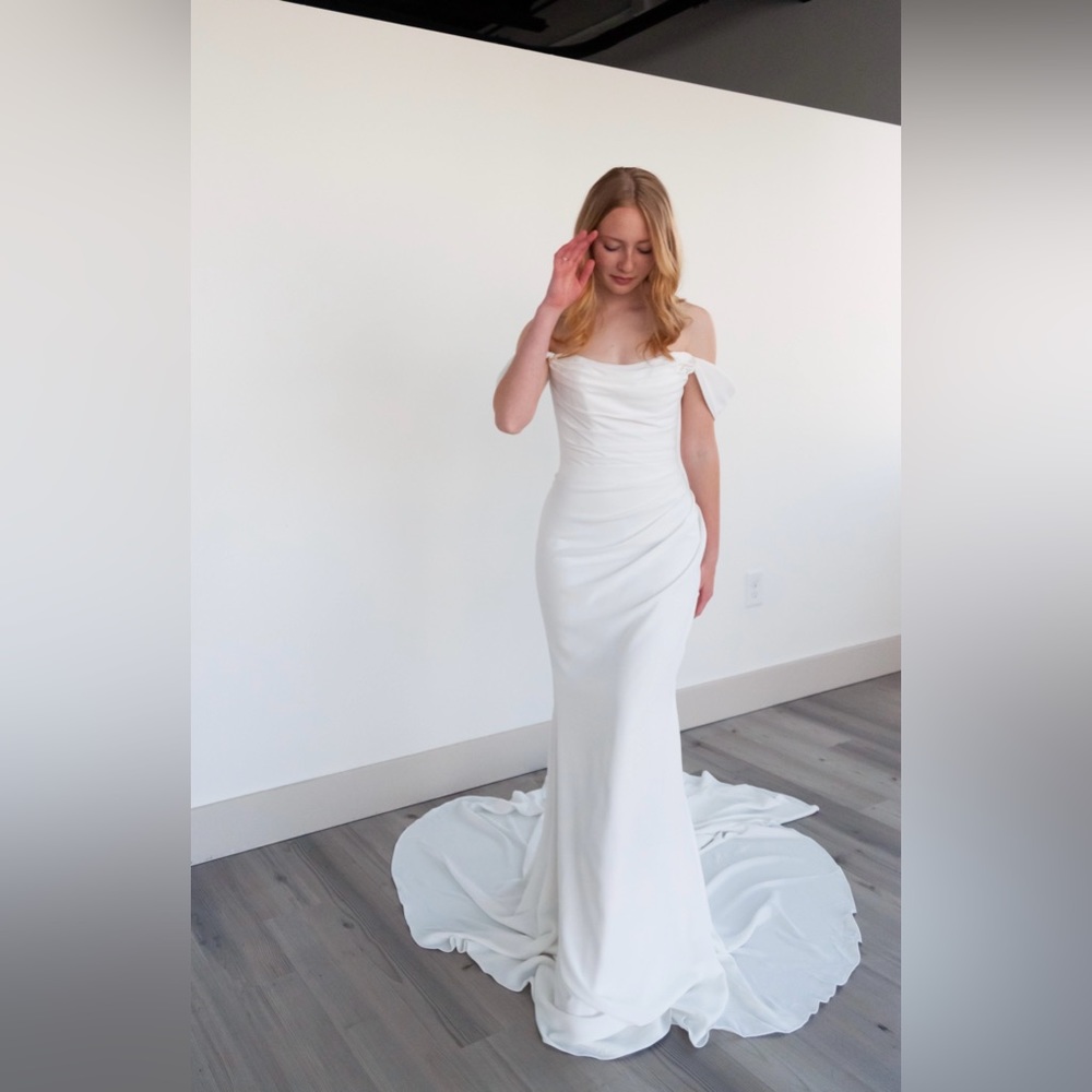 Wedding Dress - Aisle & Veil Original Designs - Brand New - Bridal Size 12